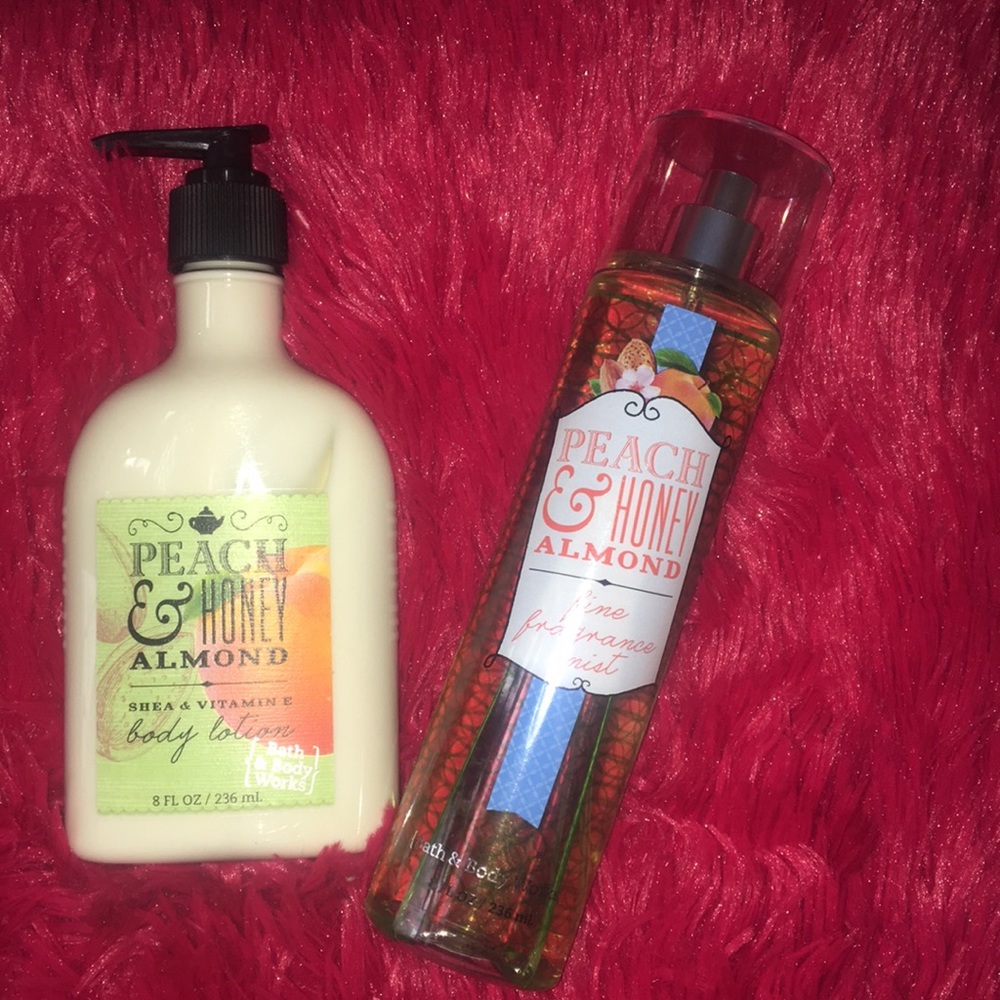 Bath & Body Peach & Honey Almond Set